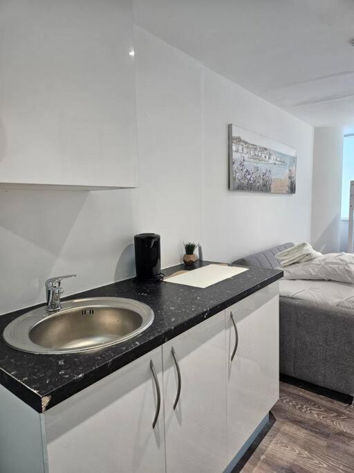 Small Studio For Group Of 5 In Delta Croydon Dpf3 外观 照片